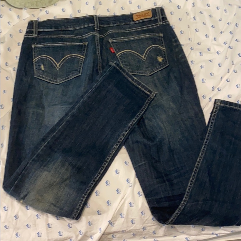 Levi Jeans - Picture 2 of 3